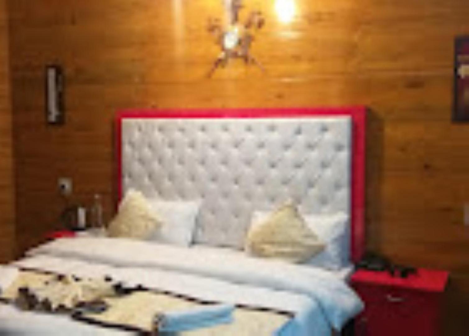 The Village Retreat Resort , Guptkashi Gupta Kāshi Extérieur photo